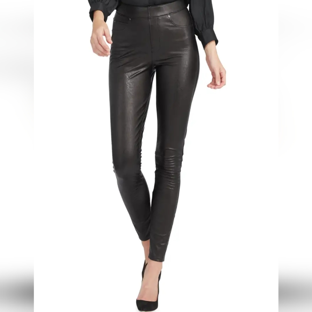 🆕 Spanx faux leather leggings size large